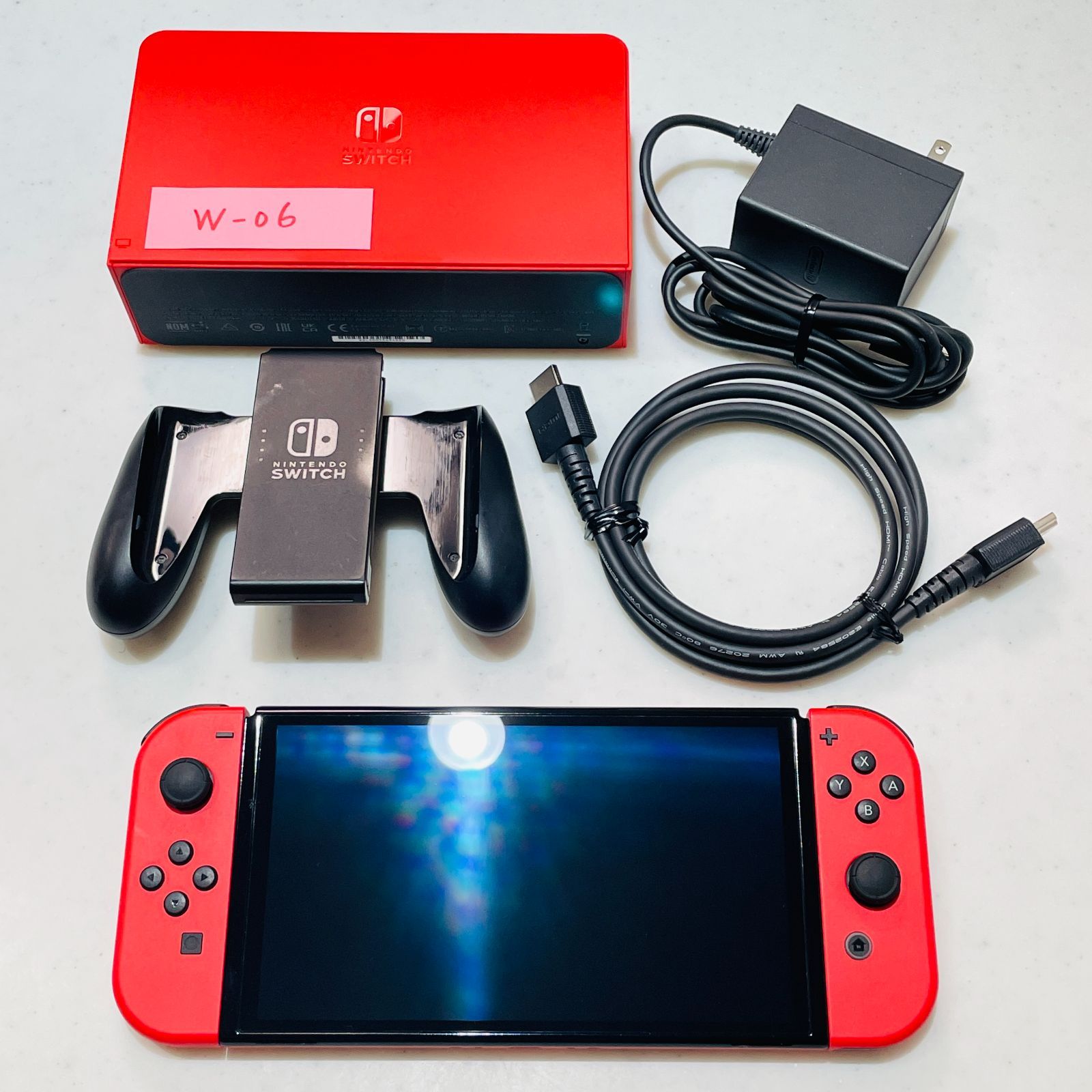 初期化済み 美品 2023年製 任天堂Switch 有機ELモデル マリオレッド