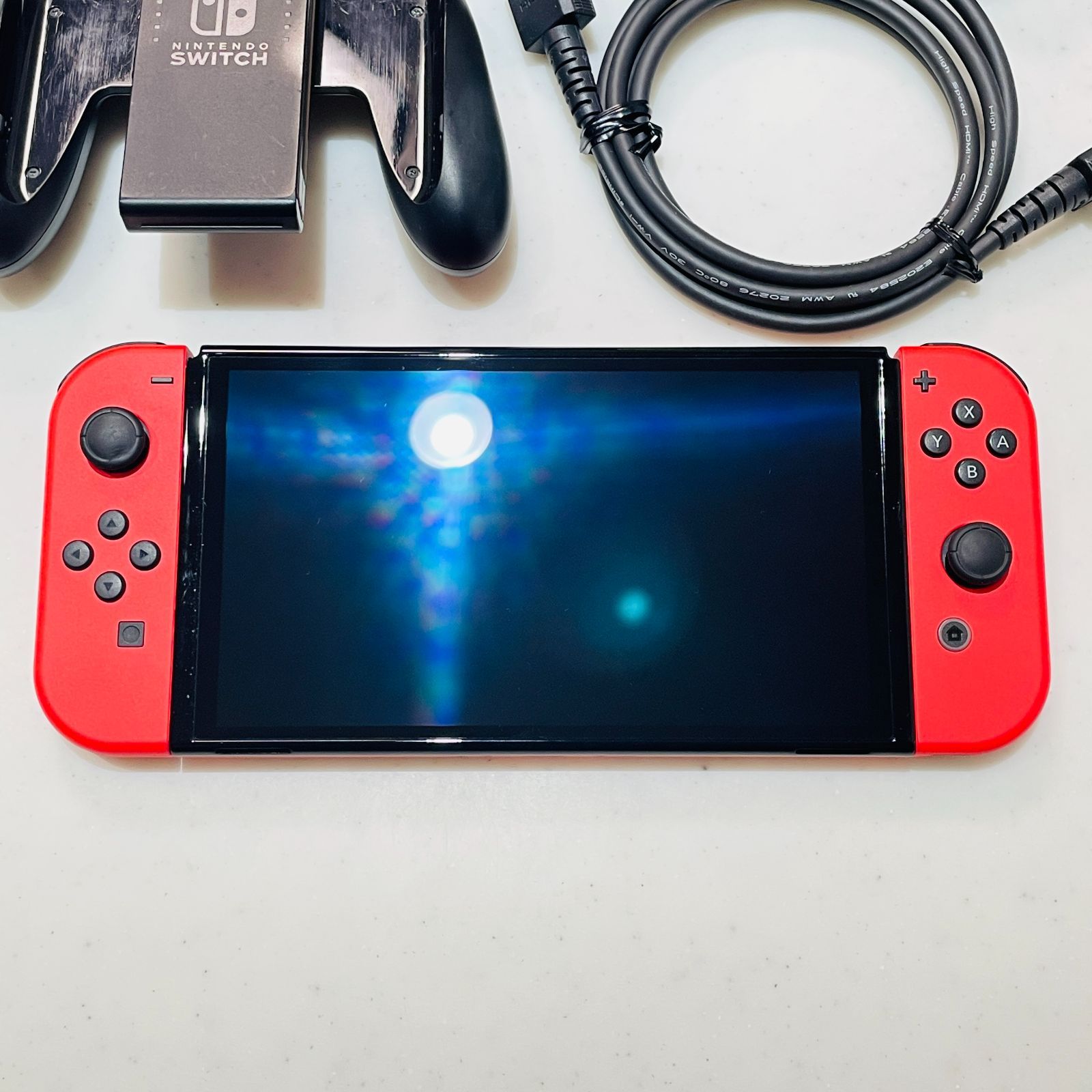 美品 2023年製 任天堂 スイッチ 有機ELモデル マリオレッド 動作確認