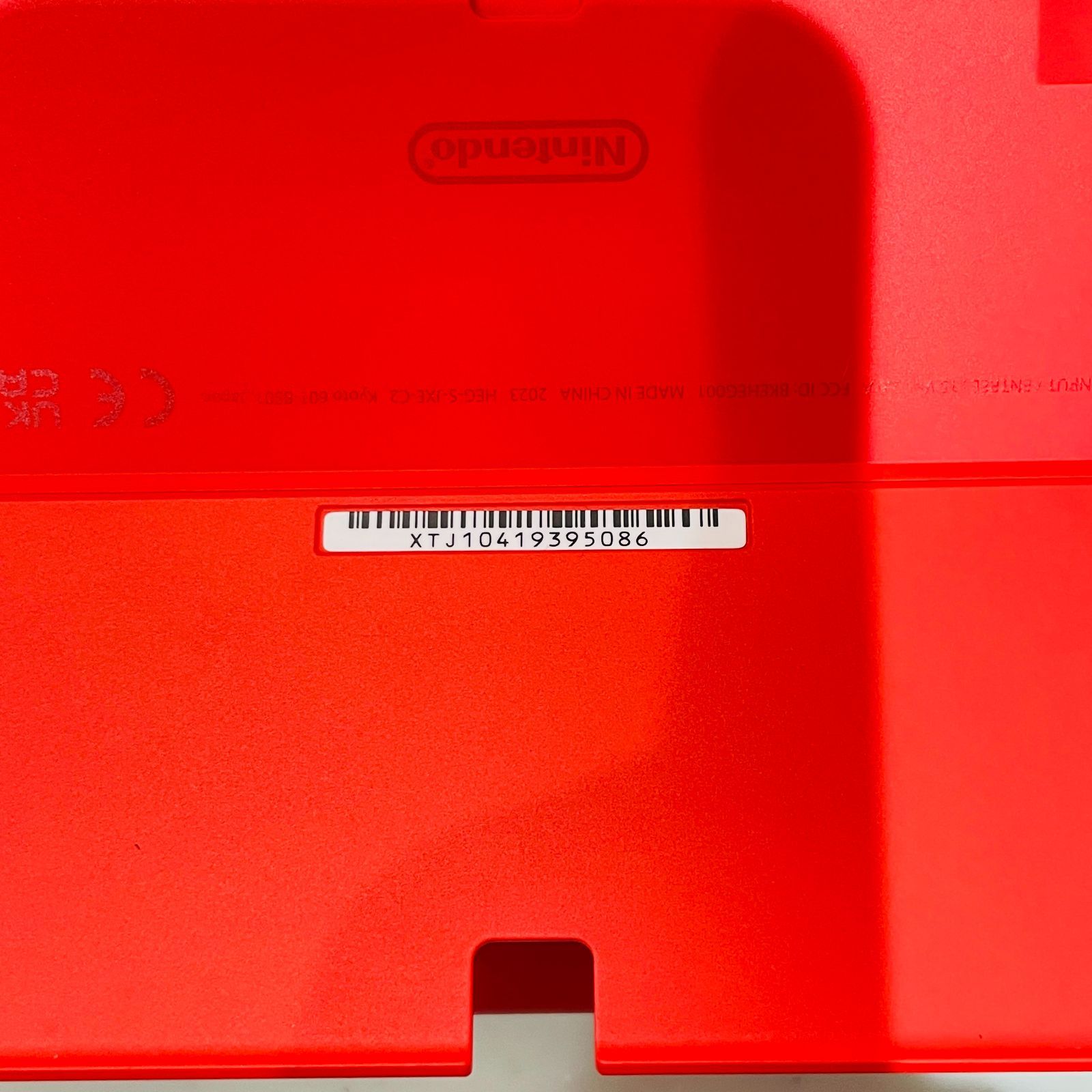 美品 2023年製 任天堂 スイッチ 有機ELモデル マリオレッド 動作確認