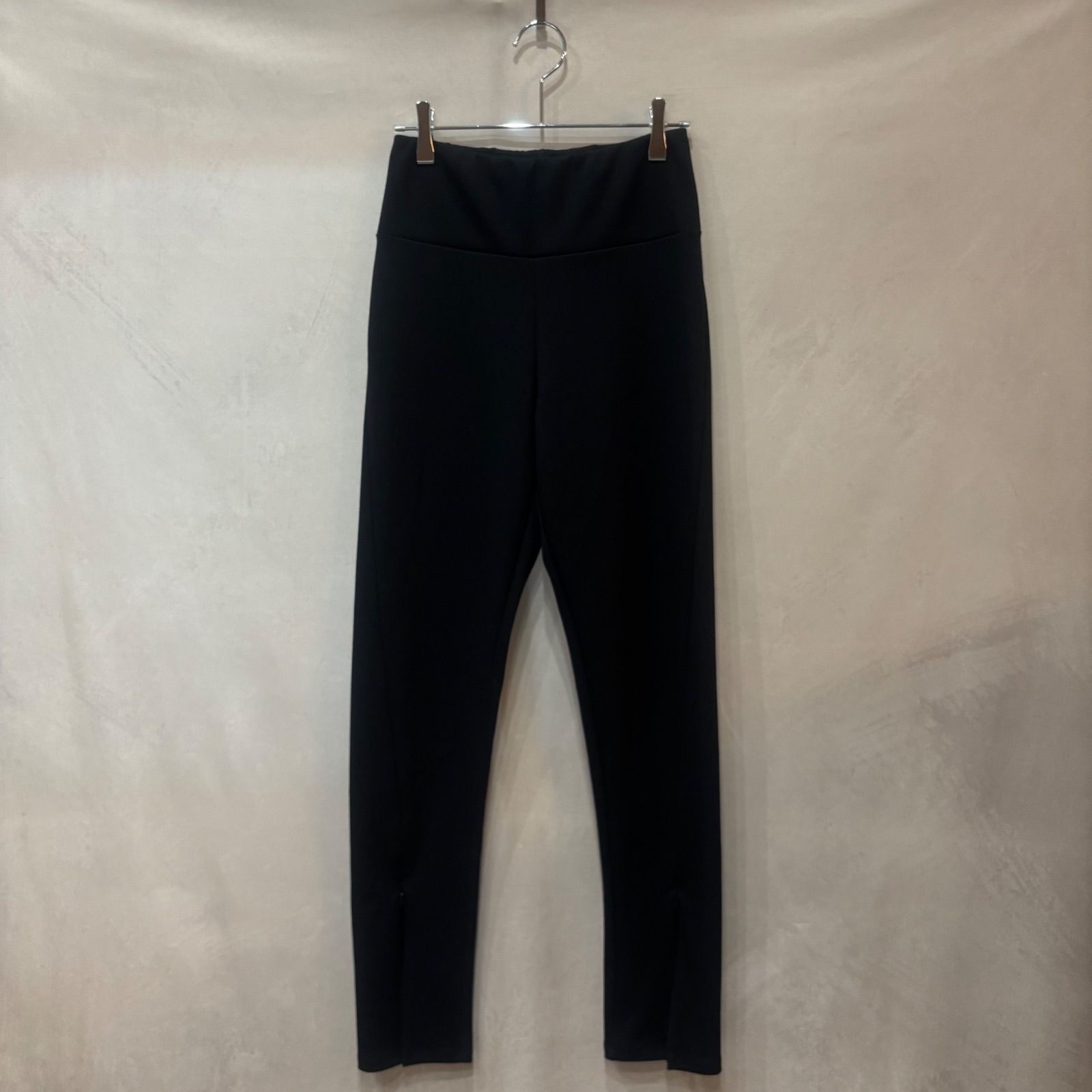 YENN イエン レギンスパンツ FRONT SLIT LEGGINGS Y243-31052 レディース スリット レギパン テーパード ストレッチ ジャージー ブラック 36 レディース USED