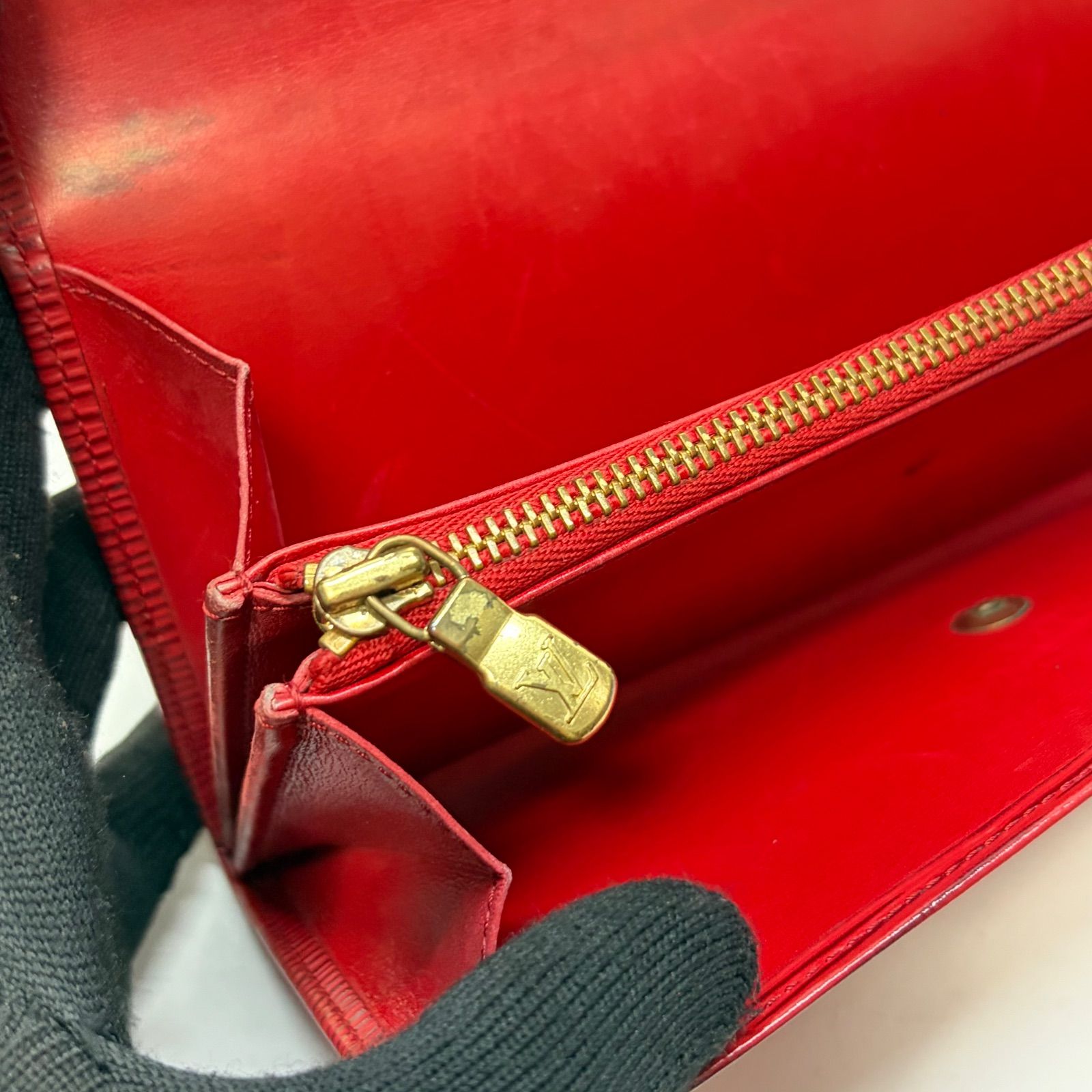 超美品 ルイヴィトン エピ ポルトフォイユ サラ 長財布 赤 レッド レディース 4534 LOUIS VUITTON ルイヴィトン 長財布 ポルトフォイユ サラ レッド