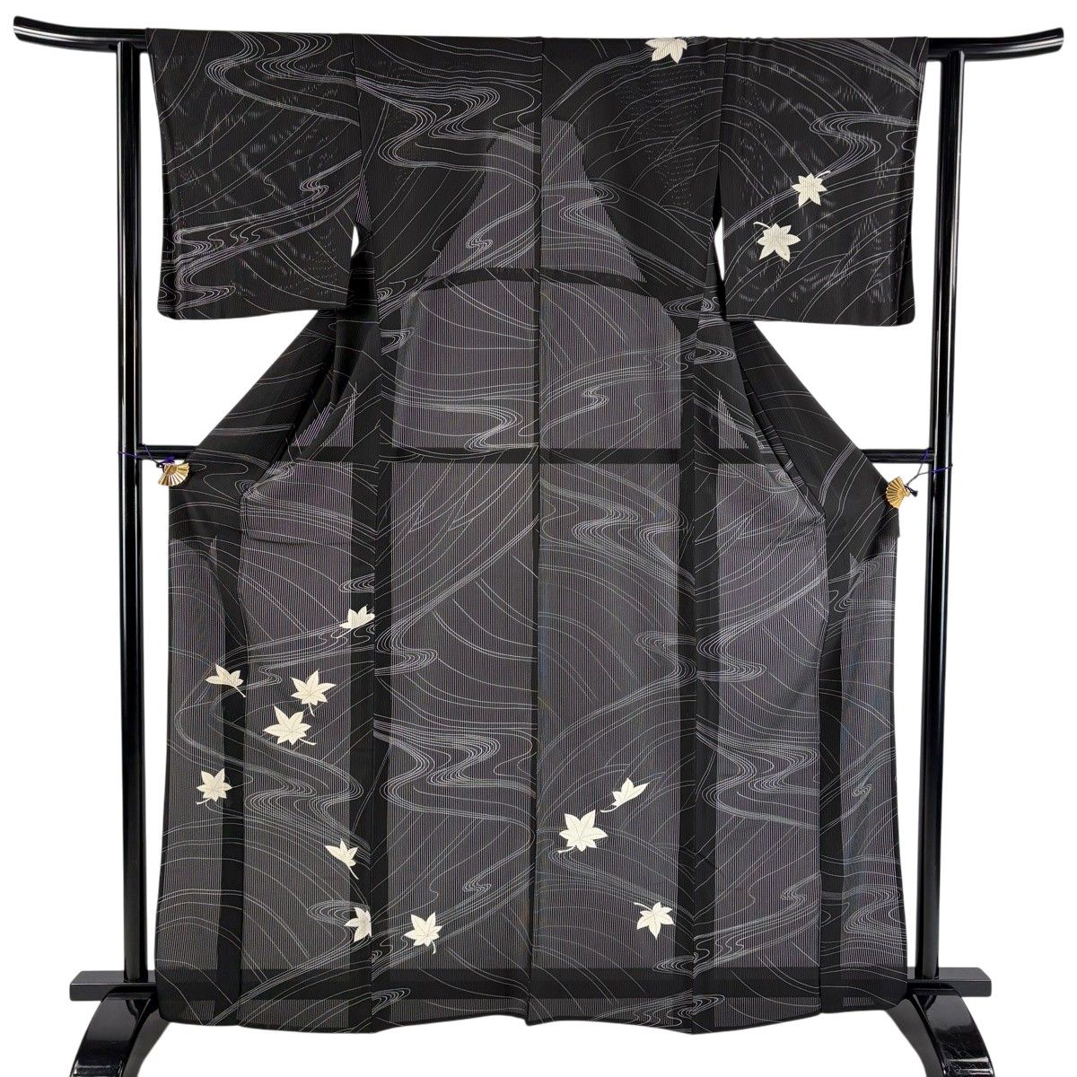 付下げ 身丈163cm 裄丈62.5cm S 薄物 縦絽 流水 楓 黒 正絹 名品 【中古】