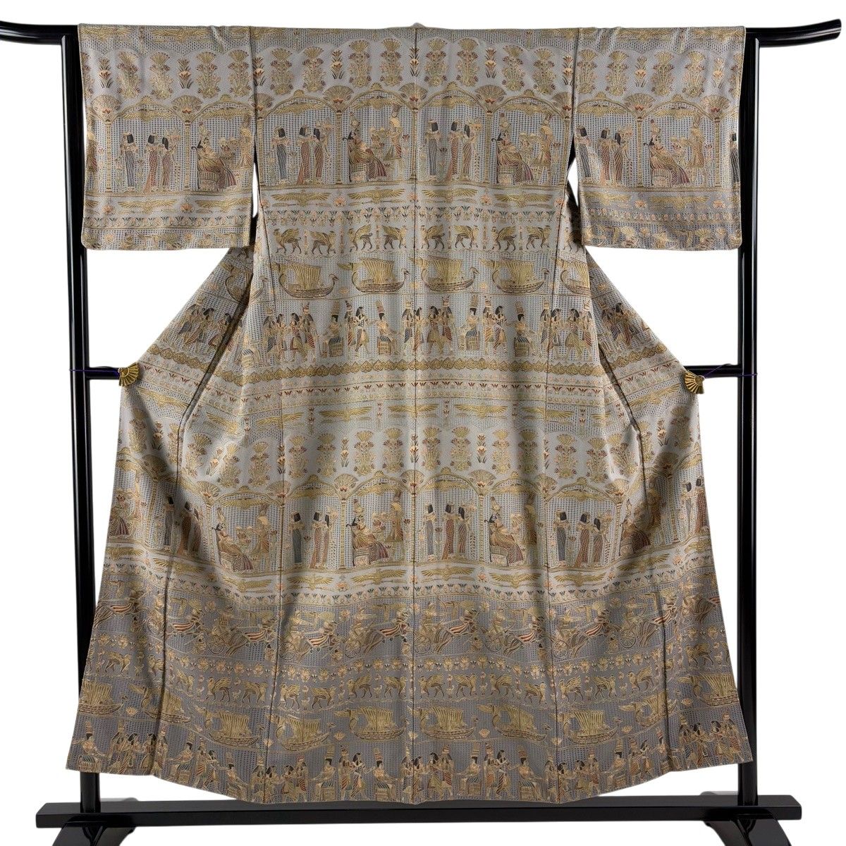 【美品】 訪問着 身丈154.5cm 裄丈64cm M 袷 コプト柄 人物 刺繍 染め分け 灰色 正絹 逸品 【中古】