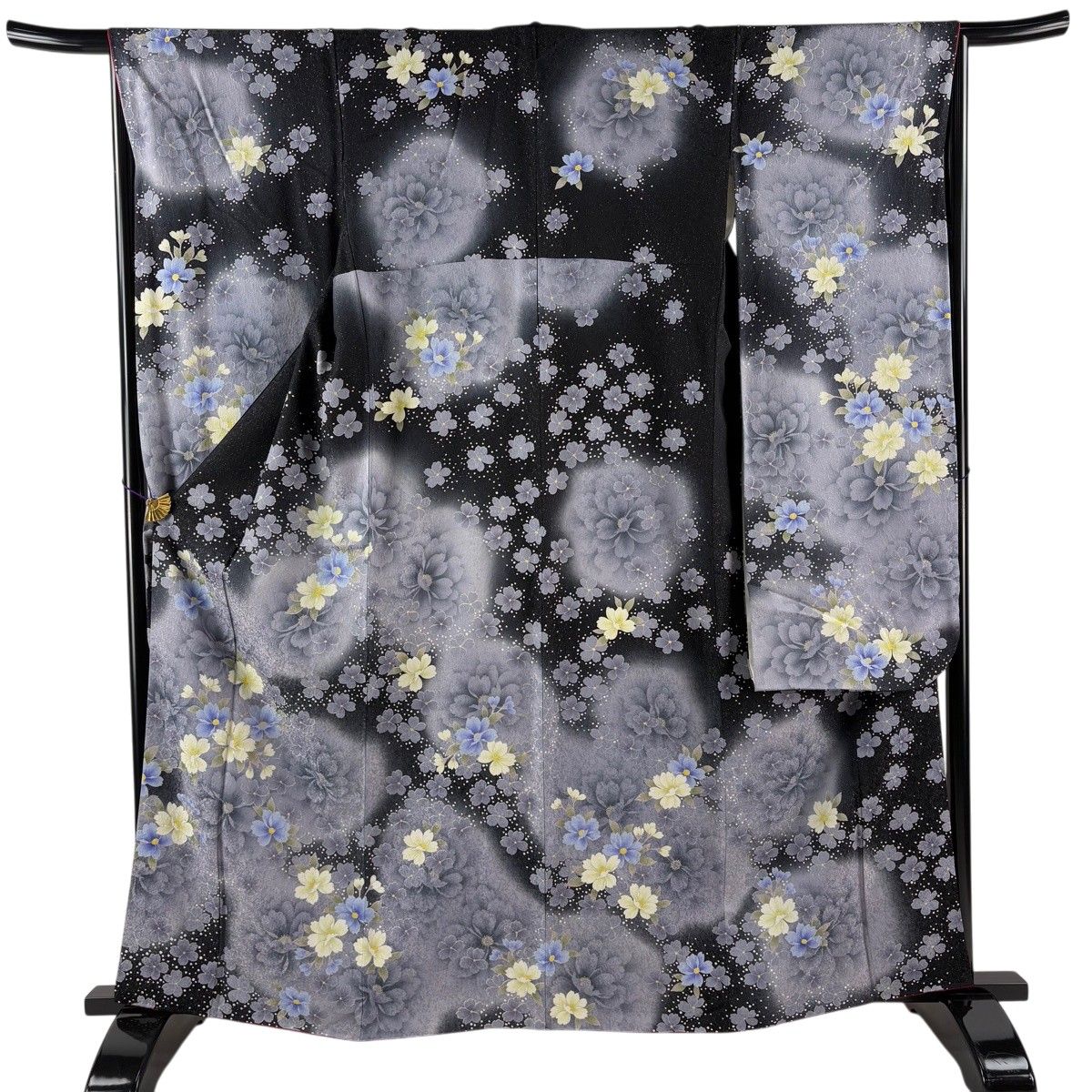 美品】 振袖 身丈164cm 裄丈66cm M 袷 草花 銀通し 箔 黒 正絹 逸品