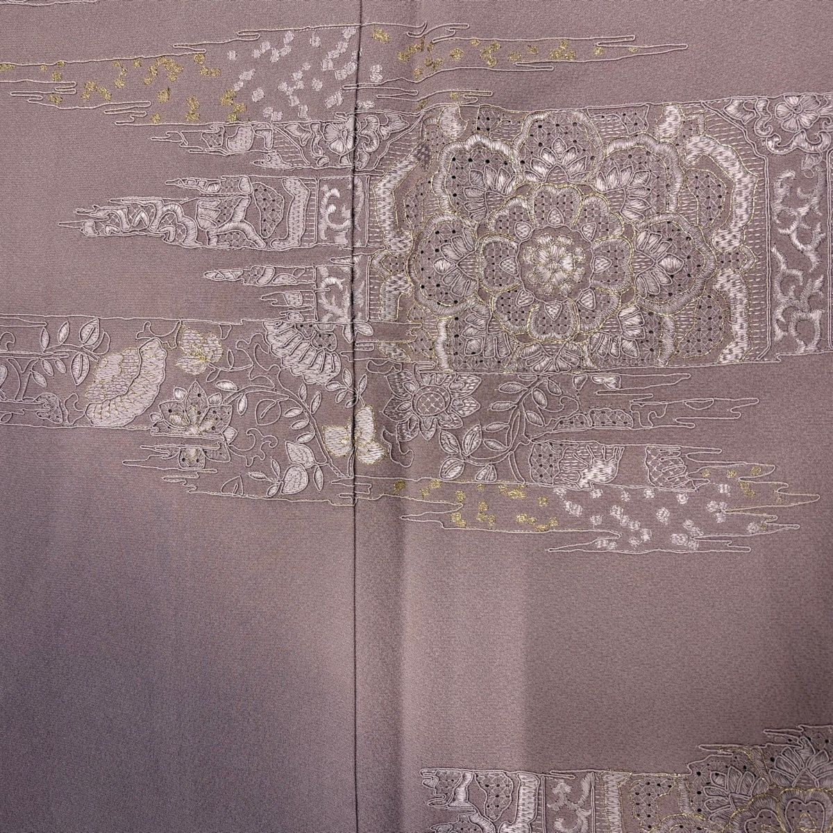 美品】 付下げ 身丈166cm 裄丈67cm M 袷 華文 草花 金糸 刺繍 薄紫 