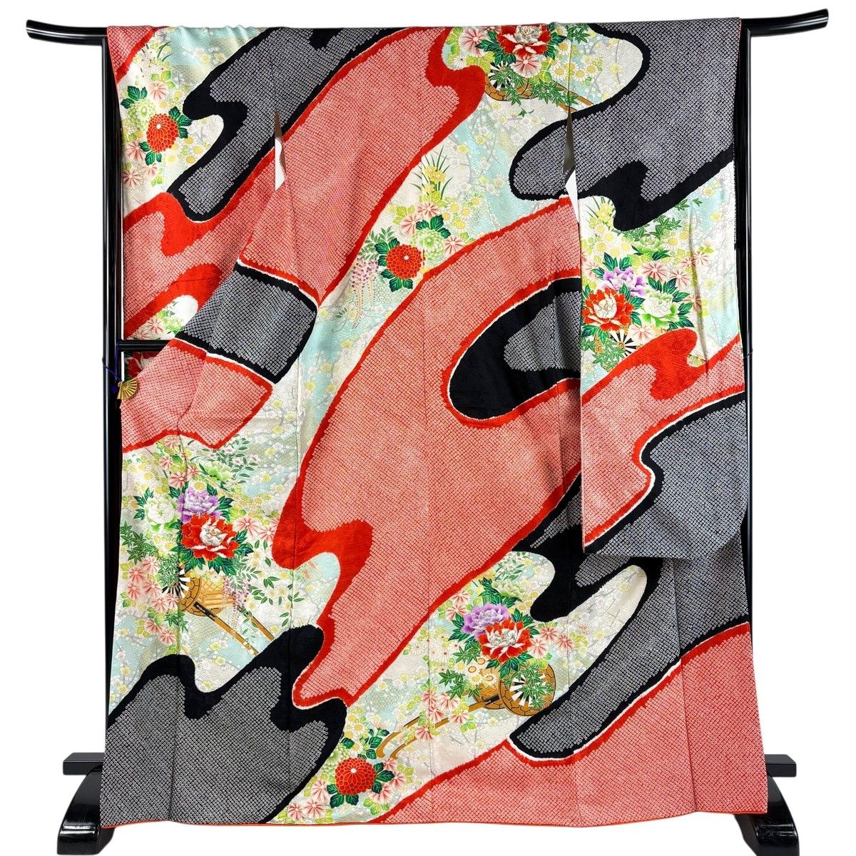 【美品】 振袖 身丈170cm 裄丈66cm M 袷 花車 枝梅 刺繍 絞り 朱色 正絹 秀品 【中古】
