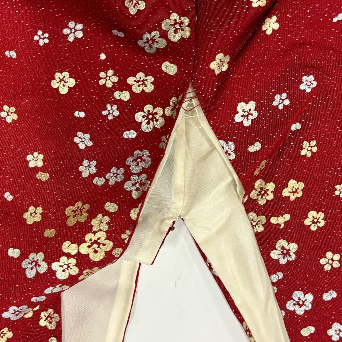 振袖 身丈163.5cm 裄丈67.5cm L 袷 花丸文 銀通し 金銀彩 墨色 正絹 秀 