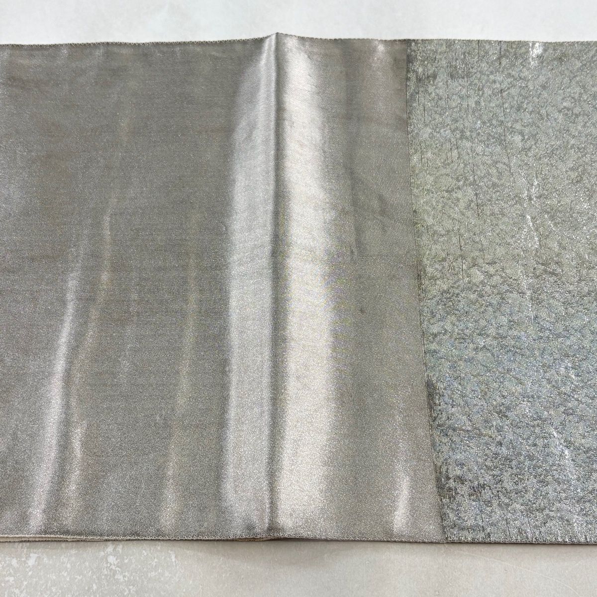 袋帯 秀品 蜀江華文 草花 金彩 螺鈿 銀色 お太鼓柄 正絹 【中古