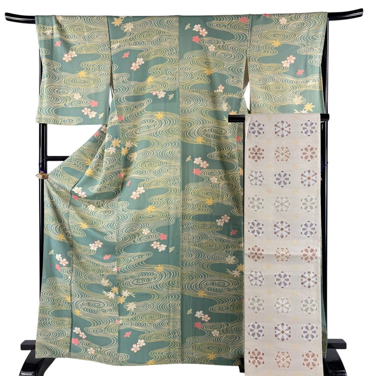 【美品】 小紋 身丈167.5cm 裄丈68.5cm L 袷 袋帯セット 桜 流水 薄緑 正絹 秀品 【中古】