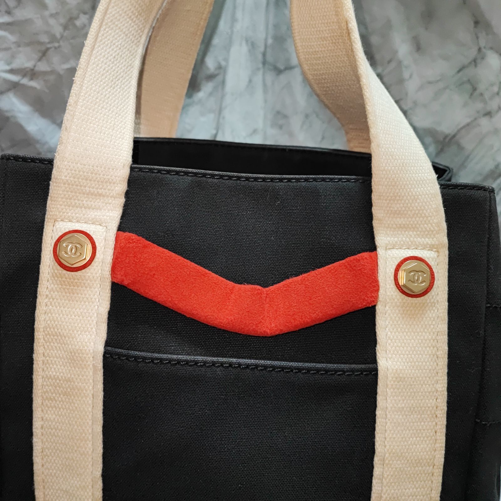 希少】CHANEL シャネル チョコバー キャンバス トートバッグ - メルカリ