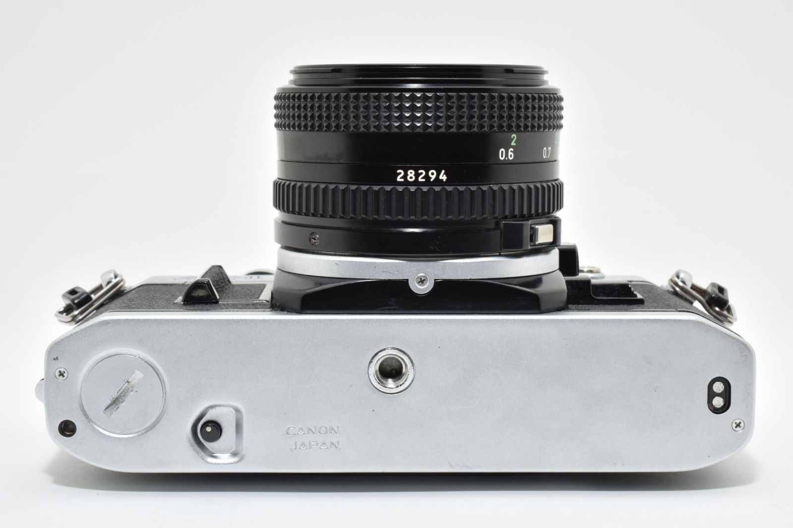 Canon AE-1 カメラ 50mmレンズ　付属品付き ☆訳あり外観美品☆ キヤノン CANON AE-1 ボディ NEW FD 50mm F2