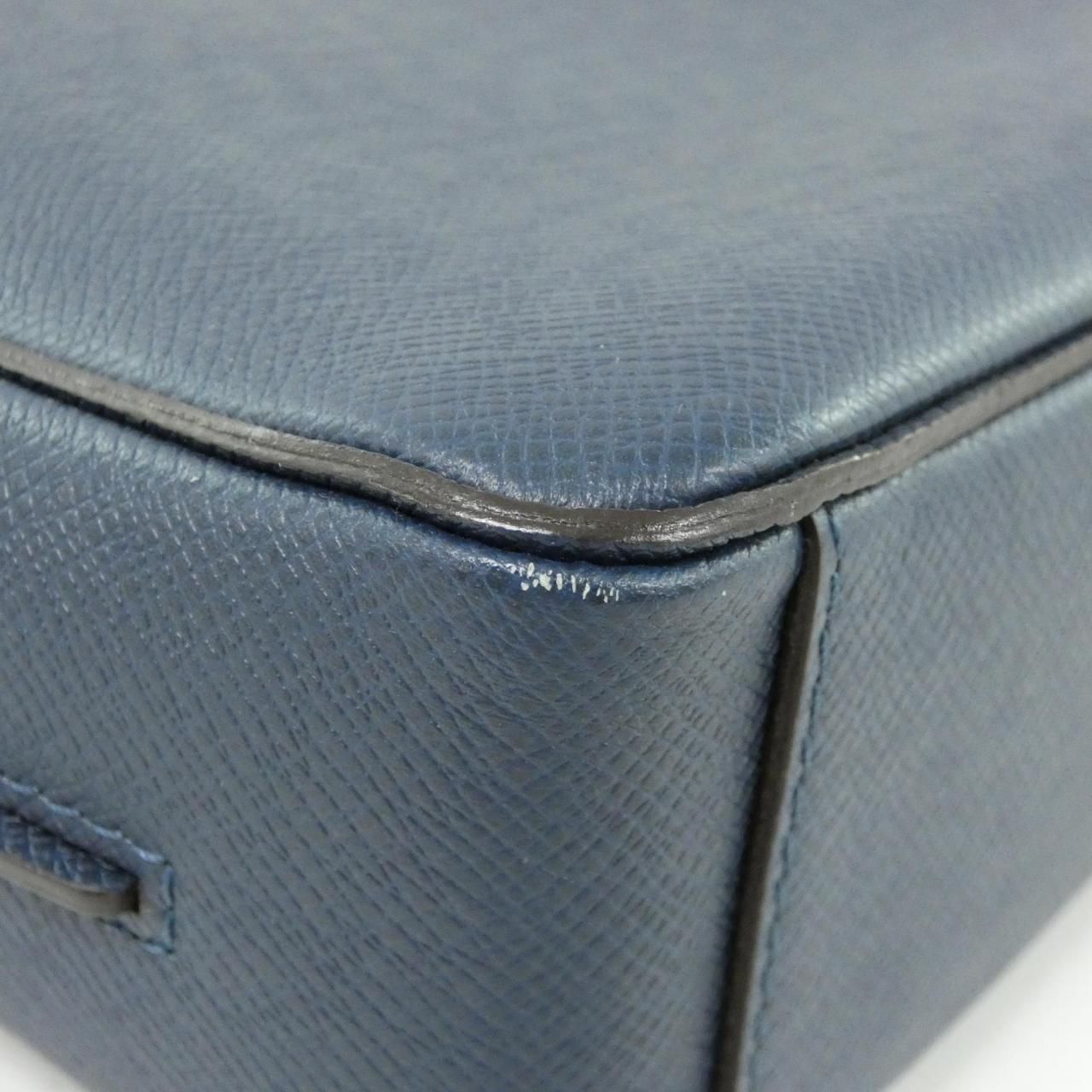ルイヴィトン タイガ ロマン PM M32824 ショルダーバッグ - メルカリ