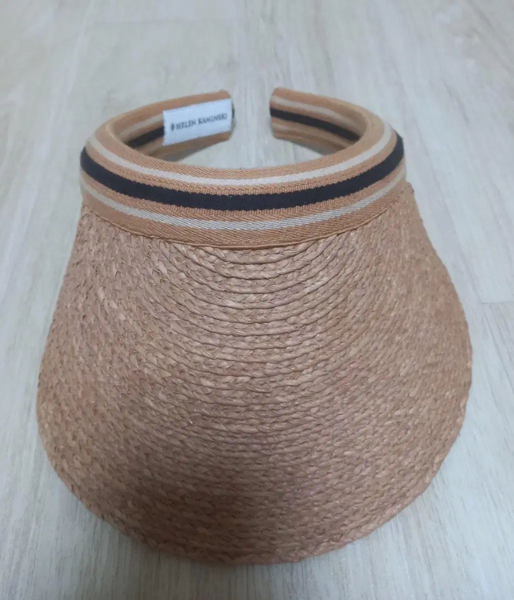 ヘレンカミンスキー ビアンカ 出品