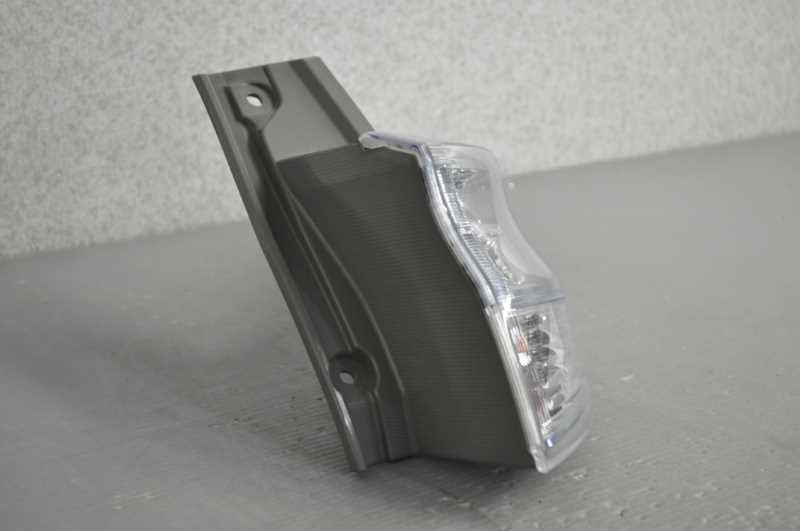 AHR20エスティマ ハイブリッドLEDテールランプ フィニッシャー28-207 右 テールランプ テールライト (AHR20 ACR50) エスティマ ハイブリッド