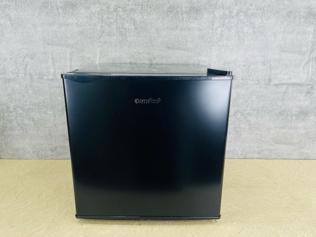 1ドア ノンフロン冷蔵庫 【中古】動作保証 comfee コンフィー RCD45BL