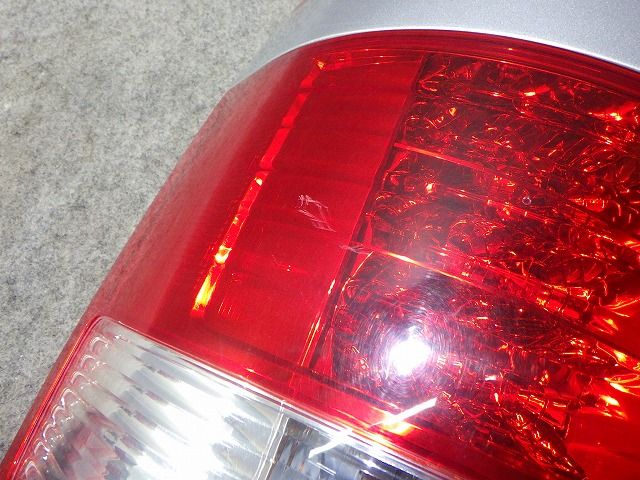 ノア テール左右 AZR60/65 後期 28-184 81550-28340 LED玉切れ無し