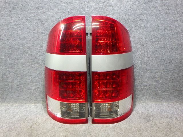 ノア テール左右 AZR60/65 後期 28-184 81550-28340 LED玉切れ無し
