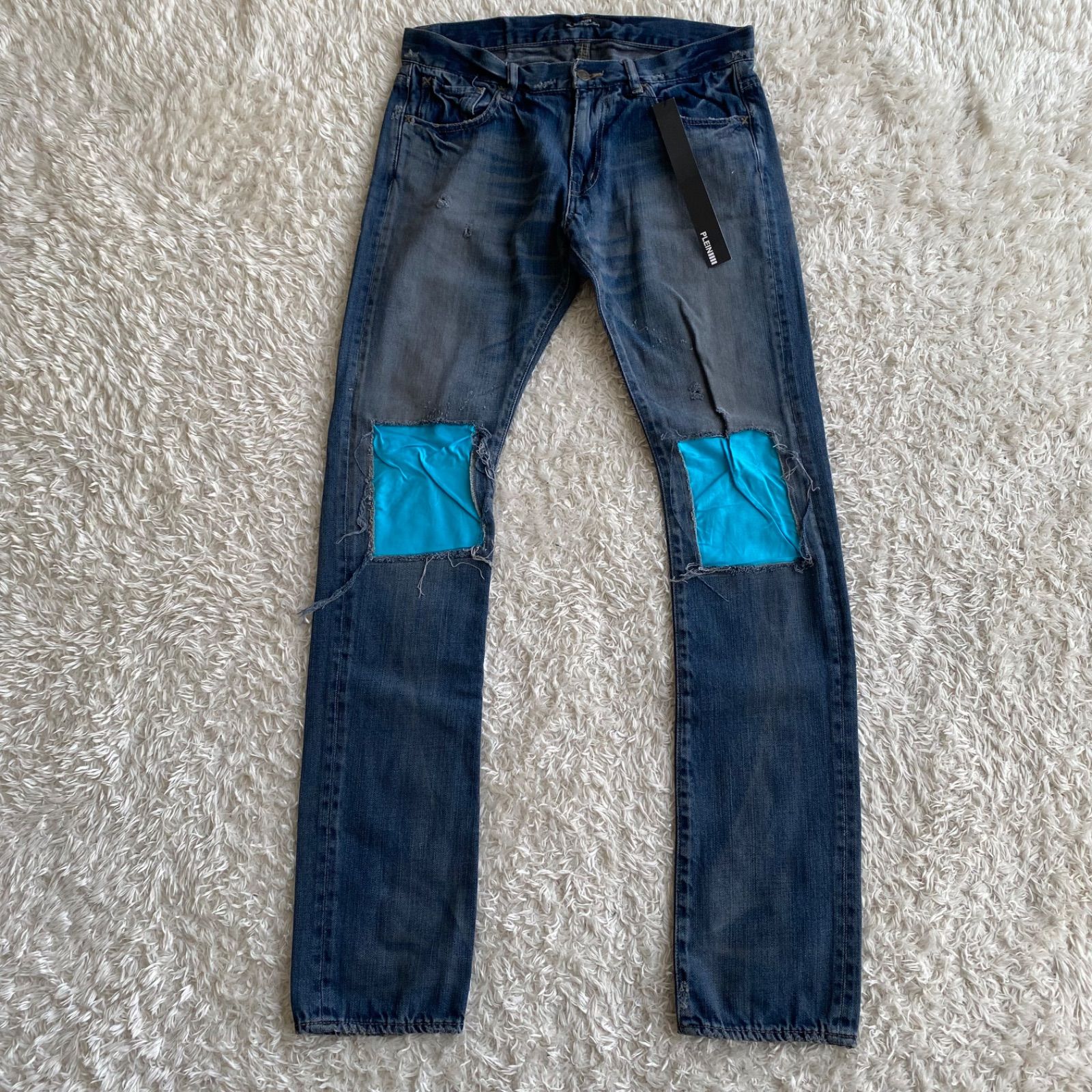 新品！PLEIN　プレーン　プレイン　デニムパンツ　ダメージ加工　ヒゲ