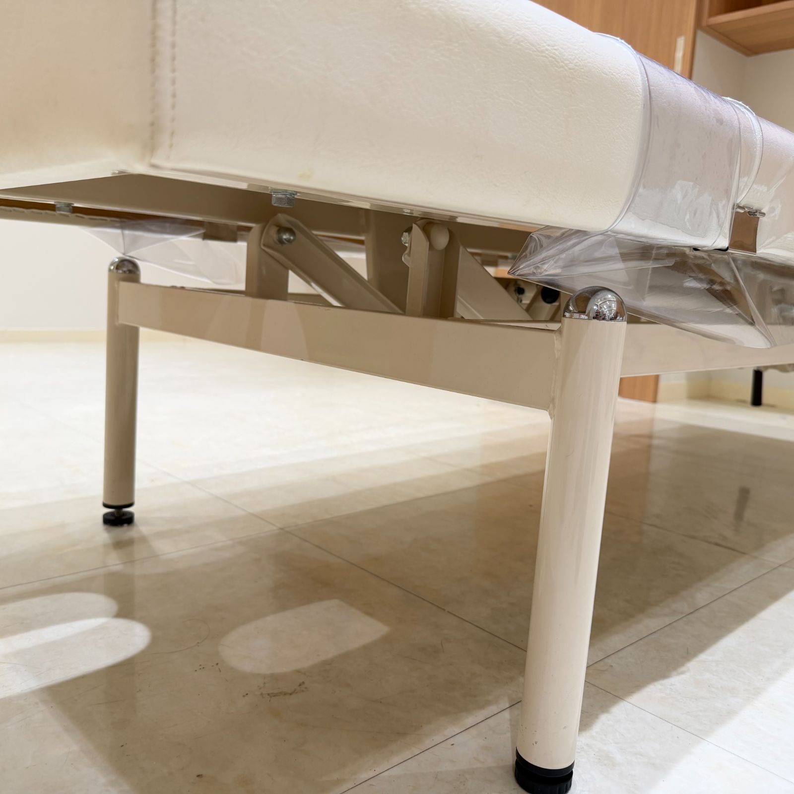 タカダ Takada Bed マッサージベッド エステベッド 白 ホワイト 整体 