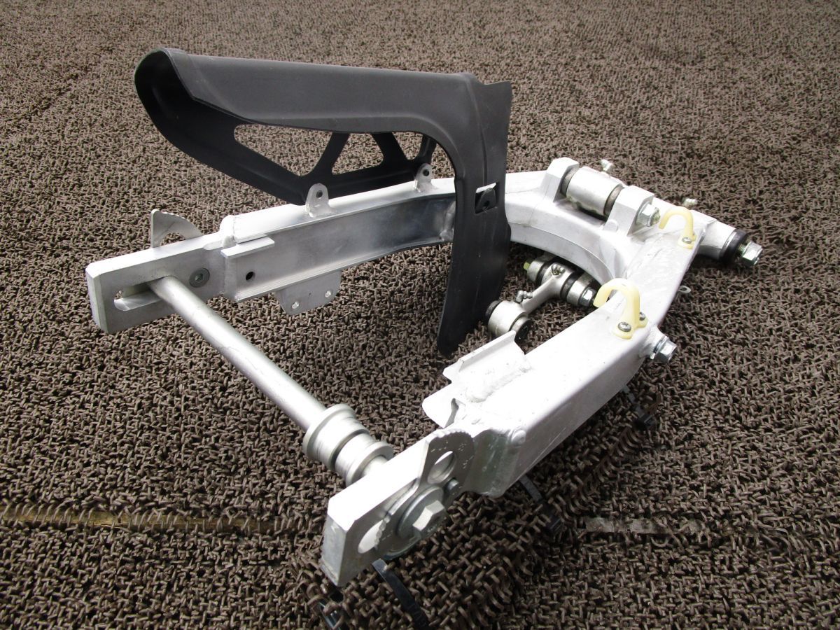 XLR250 バハ スイングアーム チェーンカバー □B7628！リンク アクスルシャフト MD22 ホンダ 【 MD17E 】 JABA キャブ車
