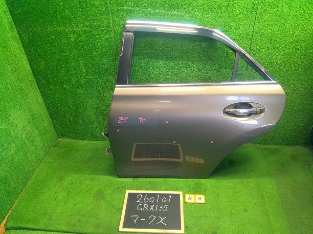 【中古】マークＸ DBA-GRX135 左リアドアＡＳＳＹ 67004-22470 自社品番260101 4T3