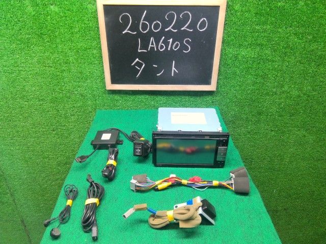 【中古】タント DBA-LA610S カーナビゲーション NSZN-W68D 08545-K9118 自社品番260220 W24