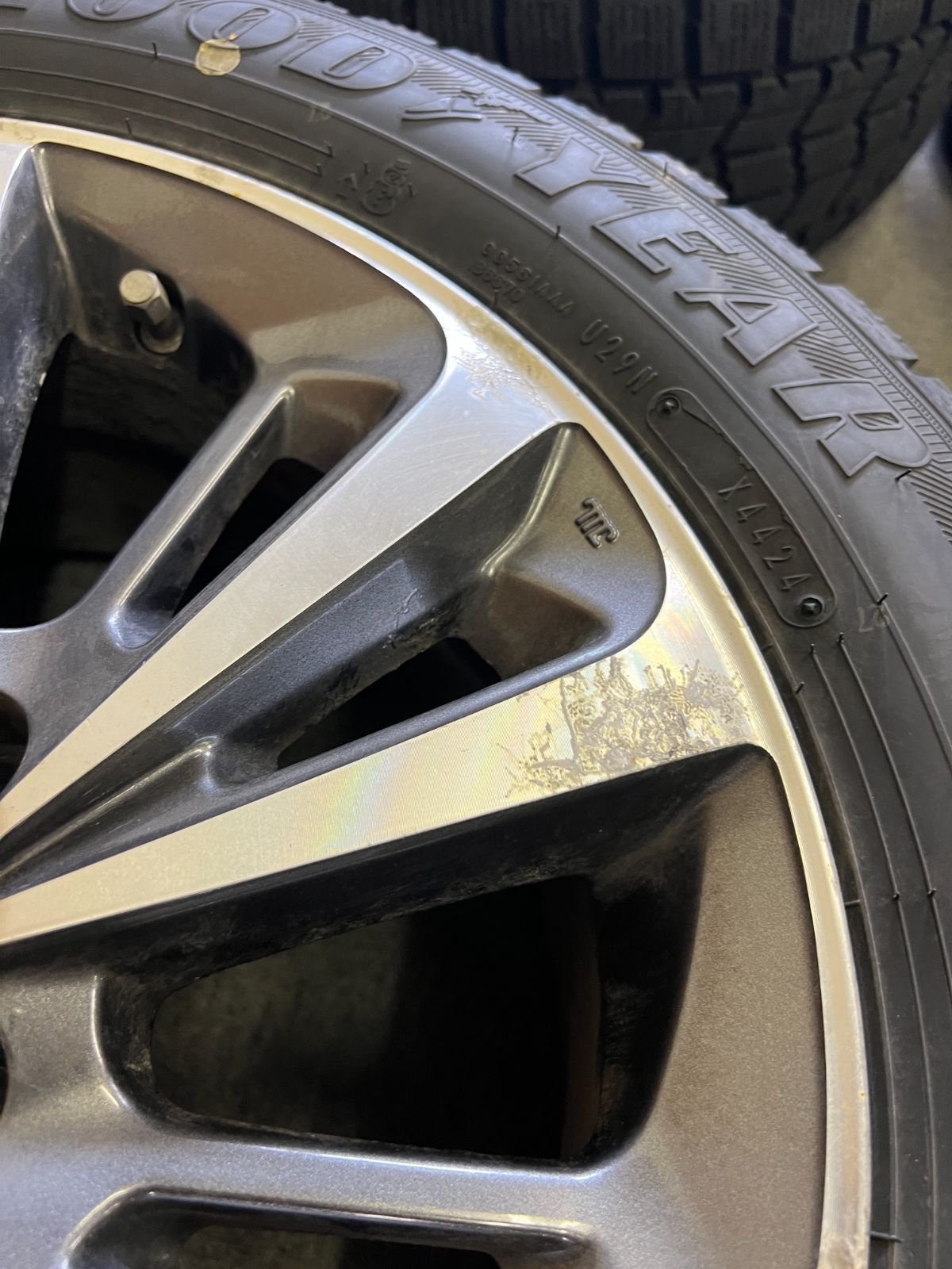トヨタ】モデリスタ 50系プリウス 純正オプション ホイール
