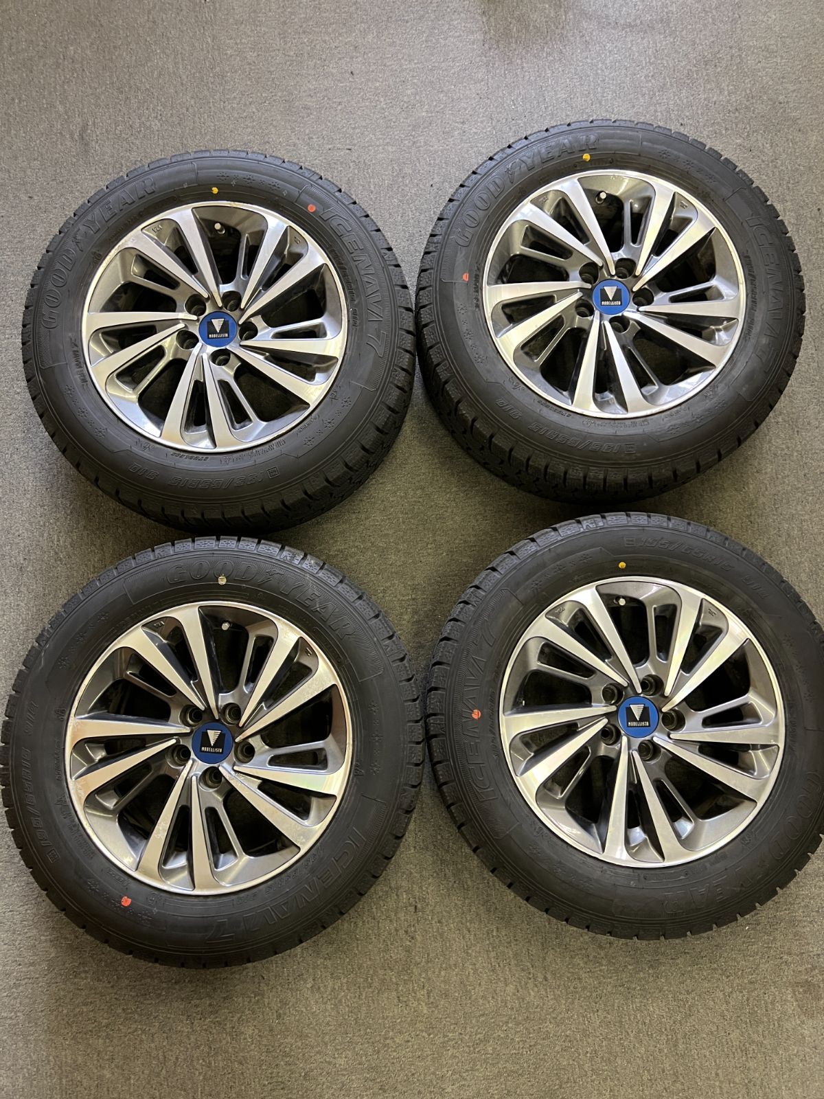 トヨタ】モデリスタ 50系プリウス 純正オプション ホイール