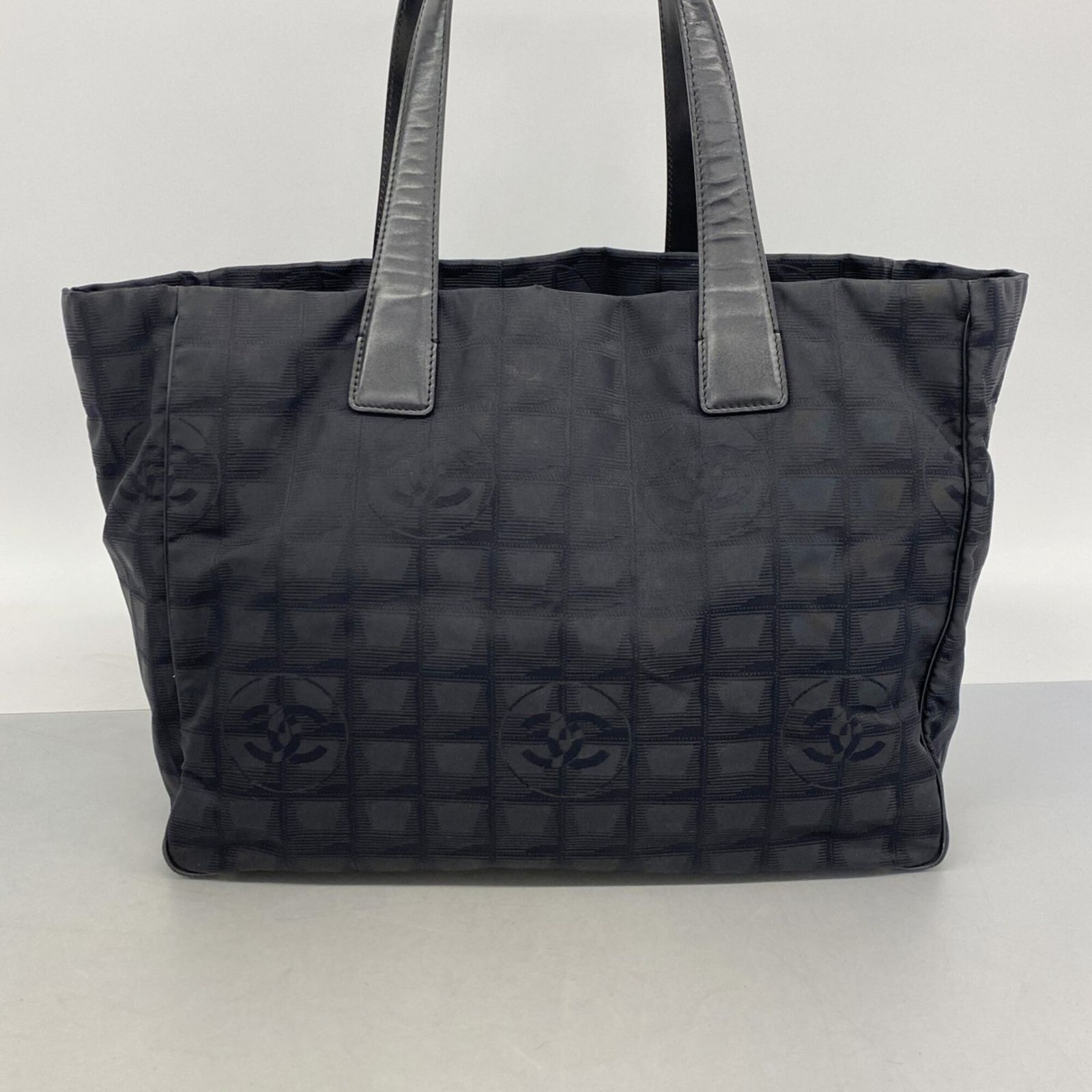 シャネル(Chanel) シャネル トートバッグ ニュートラベル ナイロン
