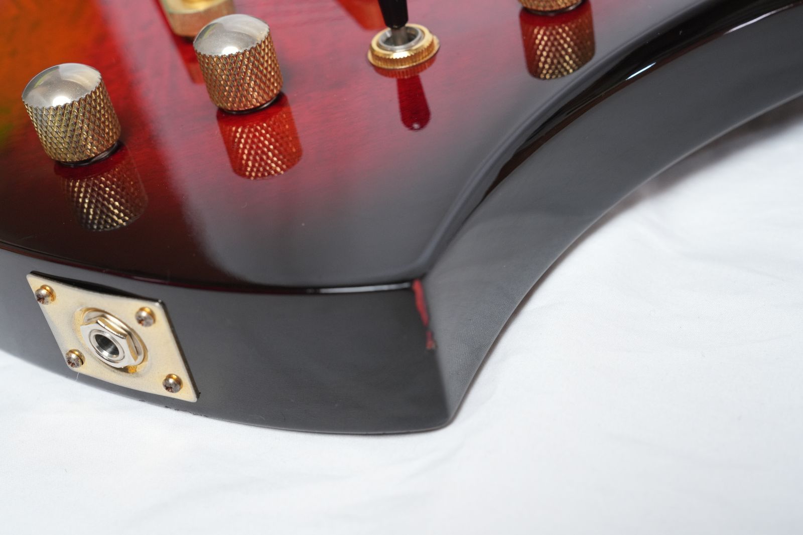☆B.C.Rich Mockinbird 680JE Red Burst モッキンバード☆ - メルカリ