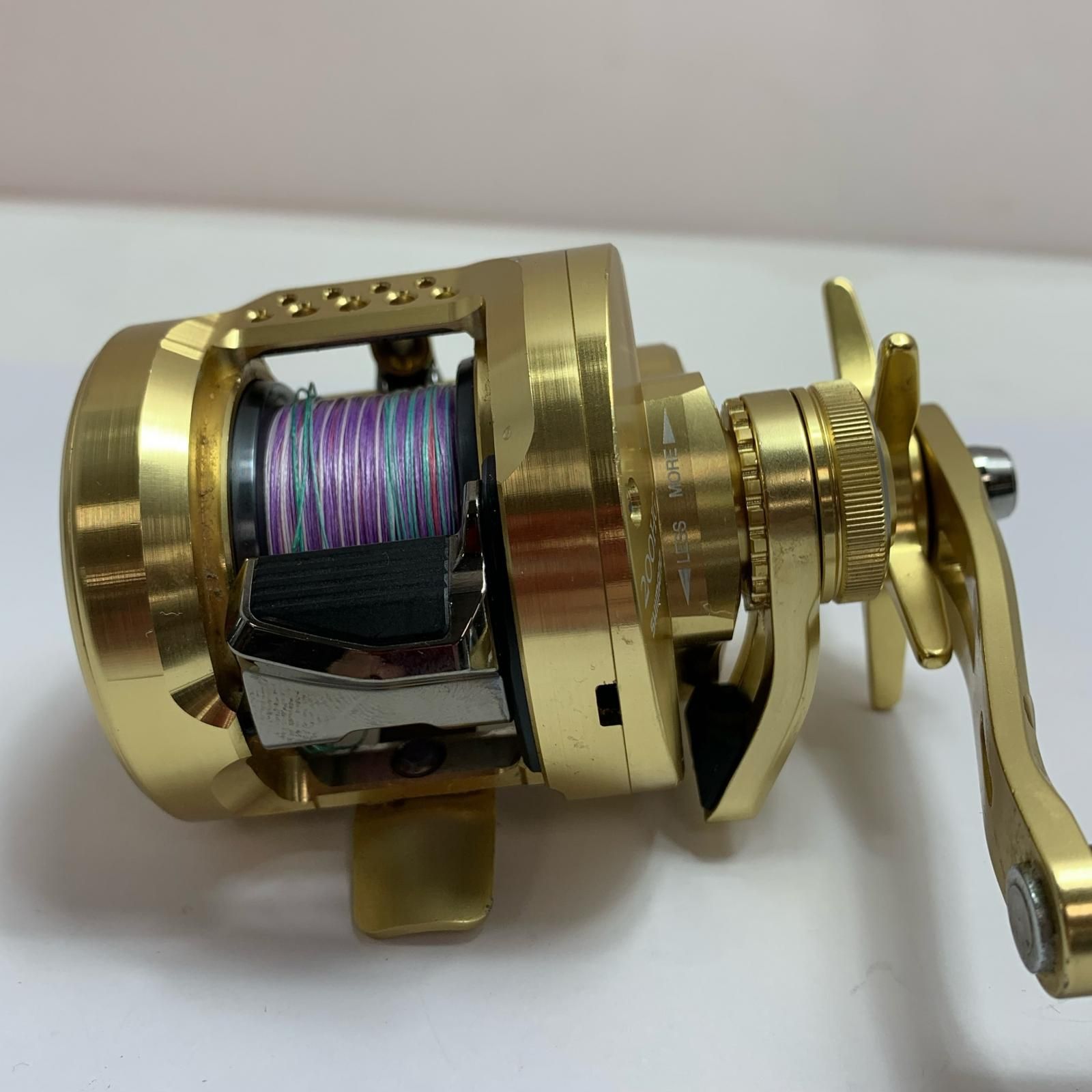 SHIMANO シマノ ベイトリール 23オシアコンクエスト 200HG 046284
