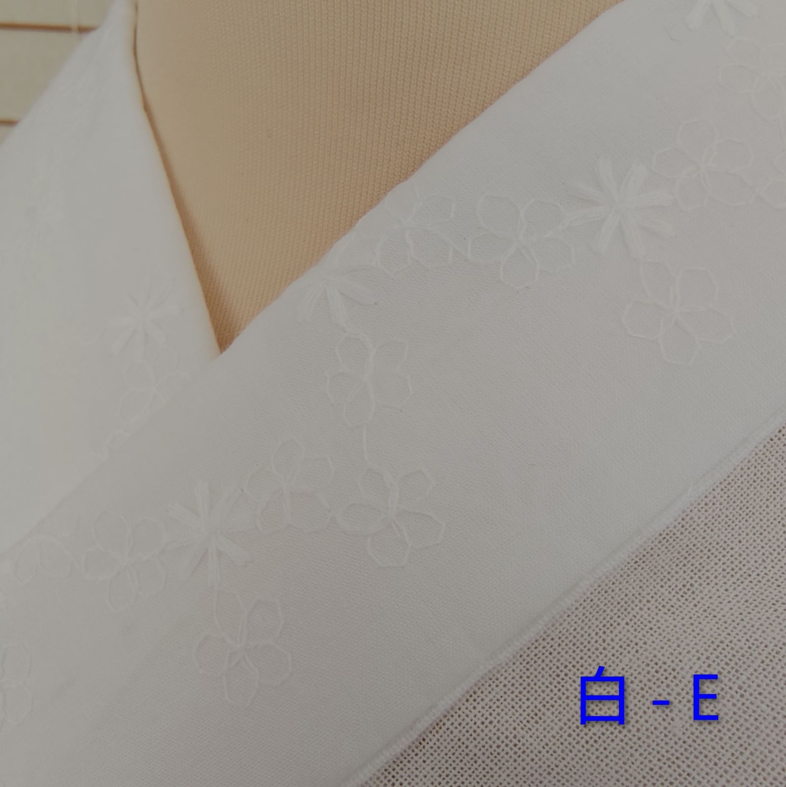 半襦袢 うそつき衿】☆ 白 ✿ Eタイプ ☆ 半襦袢ジレ かんたん半襦袢 