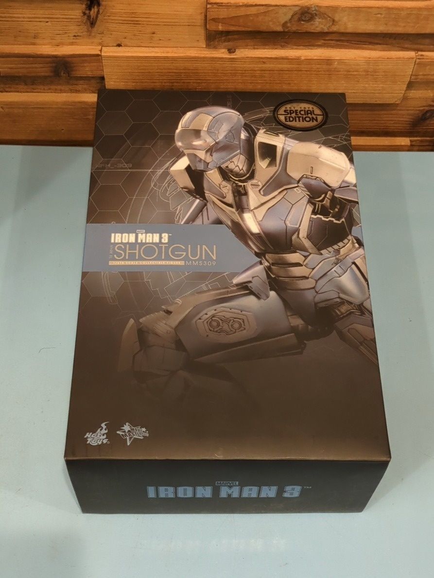 ホットトイズ 限定品 POLAR MOUNTAIN STRIKER 未開封品 メルカリ