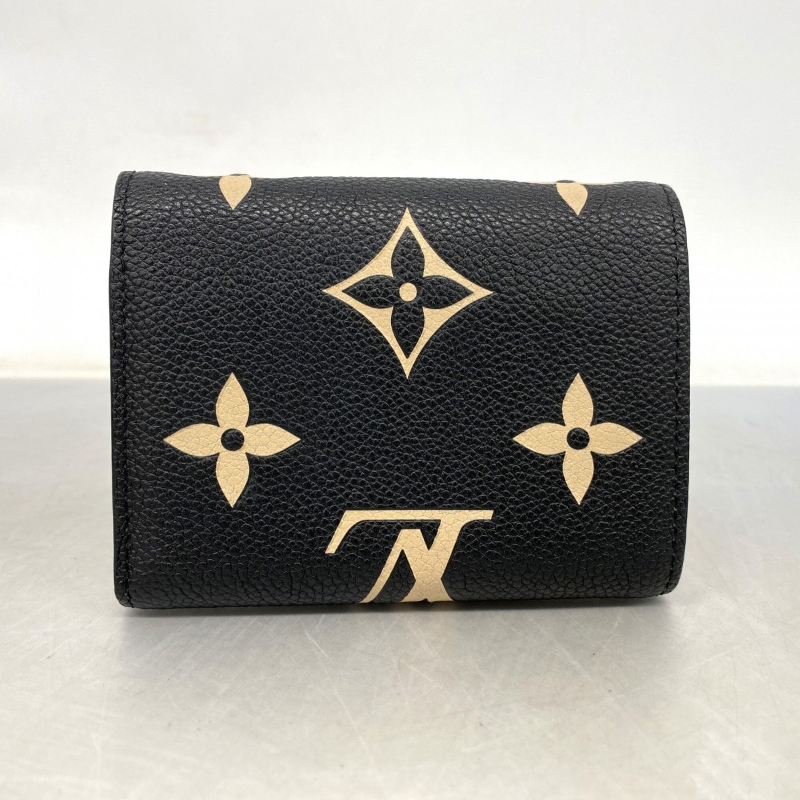 ルイ・ヴィトン(Louis Vuitton) ルイ・ヴィトン 三つ折り財布 モノグラム・アンプラント バイカラー ポルトフォイユヴィクトリーヌ M80968 ブラック ベージュレディース ルイ・ヴィトン(Louis Vuitton) ルイ・ヴィトン 三つ折り財布 モノグラム・アンプラント バイカラー ポルトフォイユヴィクトリーヌ M80968 ブラック ベージュレディース