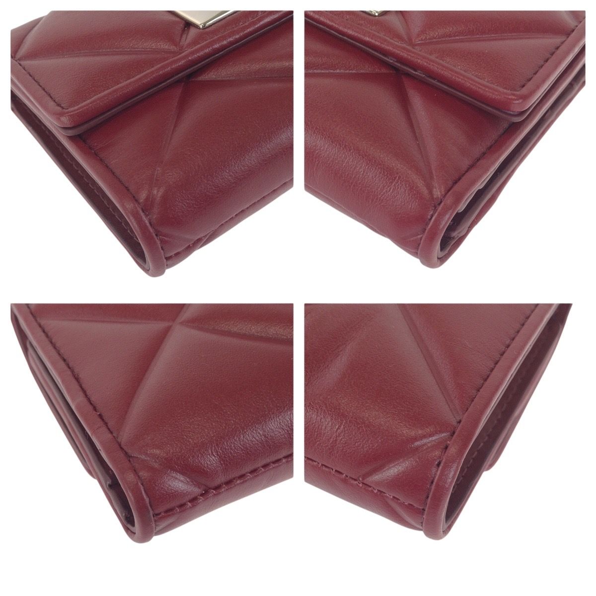 美品 Furla フルラ 1927 M ツイストクロージャー ワインレッド ボルドー シルバー金具 レザー 折財布 コンパクトウォレット 602616【中古】 美品 Furla フルラ 1927 M ツイストクロージャー ワインレッド ボルドー シルバー金具 レザー 折財布 コンパクトウォレット 602616【中古】
