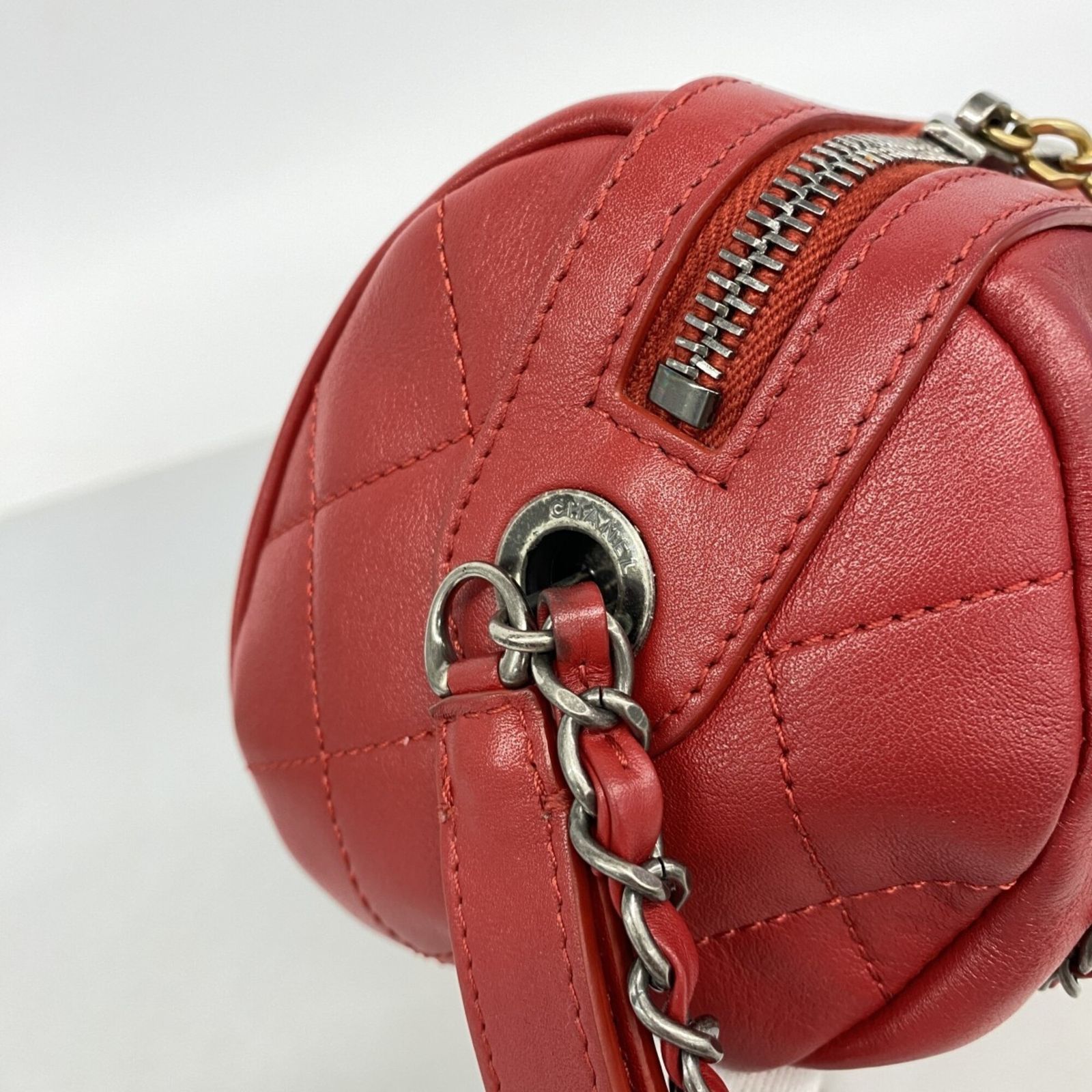 シャネル(Chanel) シャネル ショルダーバッグ マトラッセ チェーン
