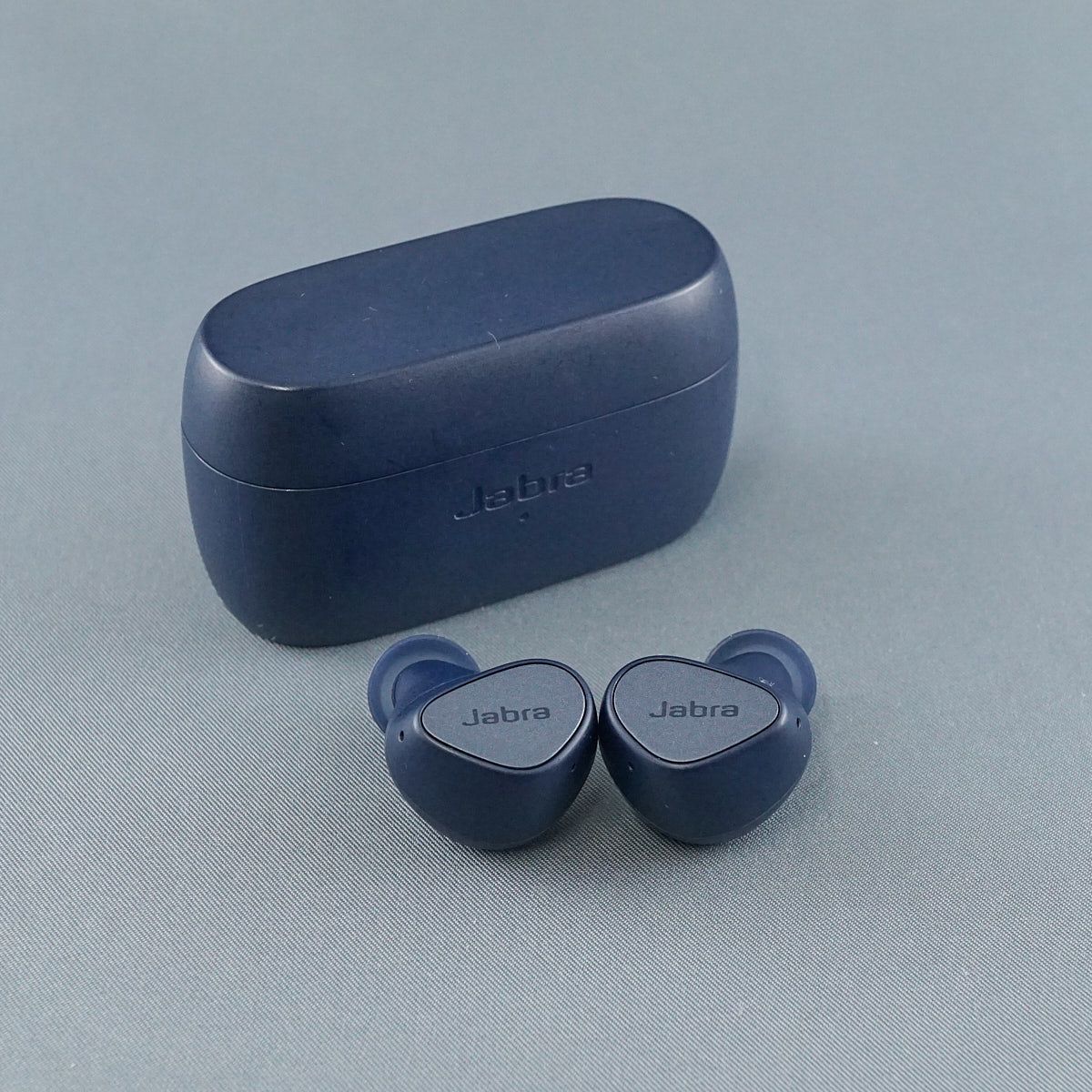 Jabra Elite3 完全ワイヤレスイヤホン USED美品 HearThrough機能 防水 