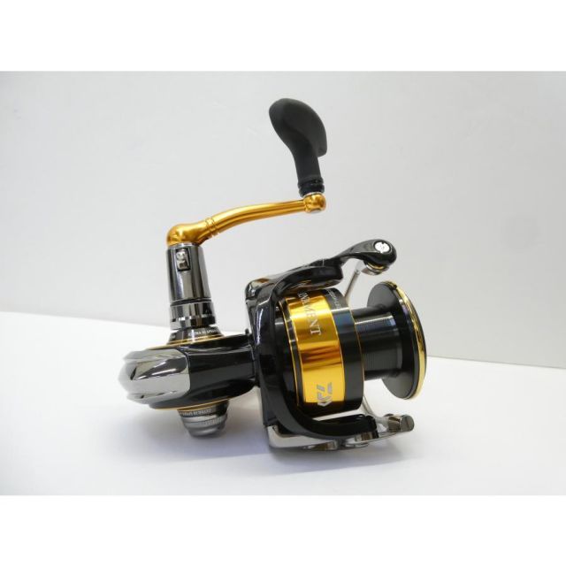 DAIWA ダイワ トーナメントISO 2022モデル 3000XH-LBD ※箱/リールケース/エコノマイザー付属 スピニングリール △WS2765