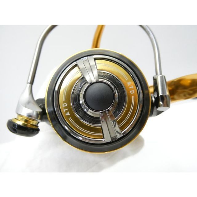 DAIWA ダイワ トーナメントISO 2022モデル 3000XH-LBD ※箱/リールケース/エコノマイザー付属 スピニングリール △WS2765