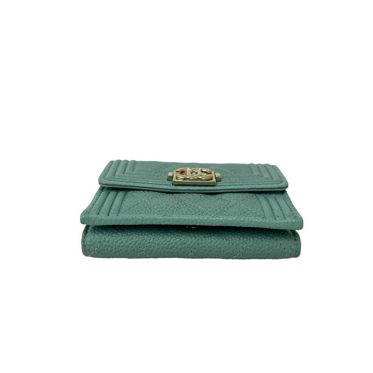 極 美品 箱 袋付き カード シール有 28番台 CHANEL シャネル ボーイシャネル ココマーク キャビアスキン 三つ折り財布 ライトブルー 20023 極 美品 箱 袋付き カード シール有 28番台 CHANEL シャネル ボーイシャネル ココマーク キャビアスキン 三つ折り財布 ライトブルー 20023