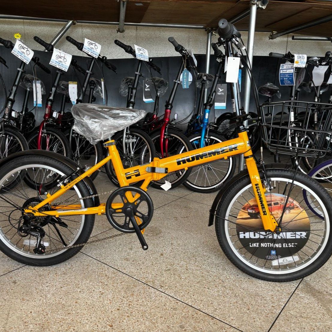 秋田県・店頭受取限定】新品 ハマー HUMMER カゴ付き 20インチ 