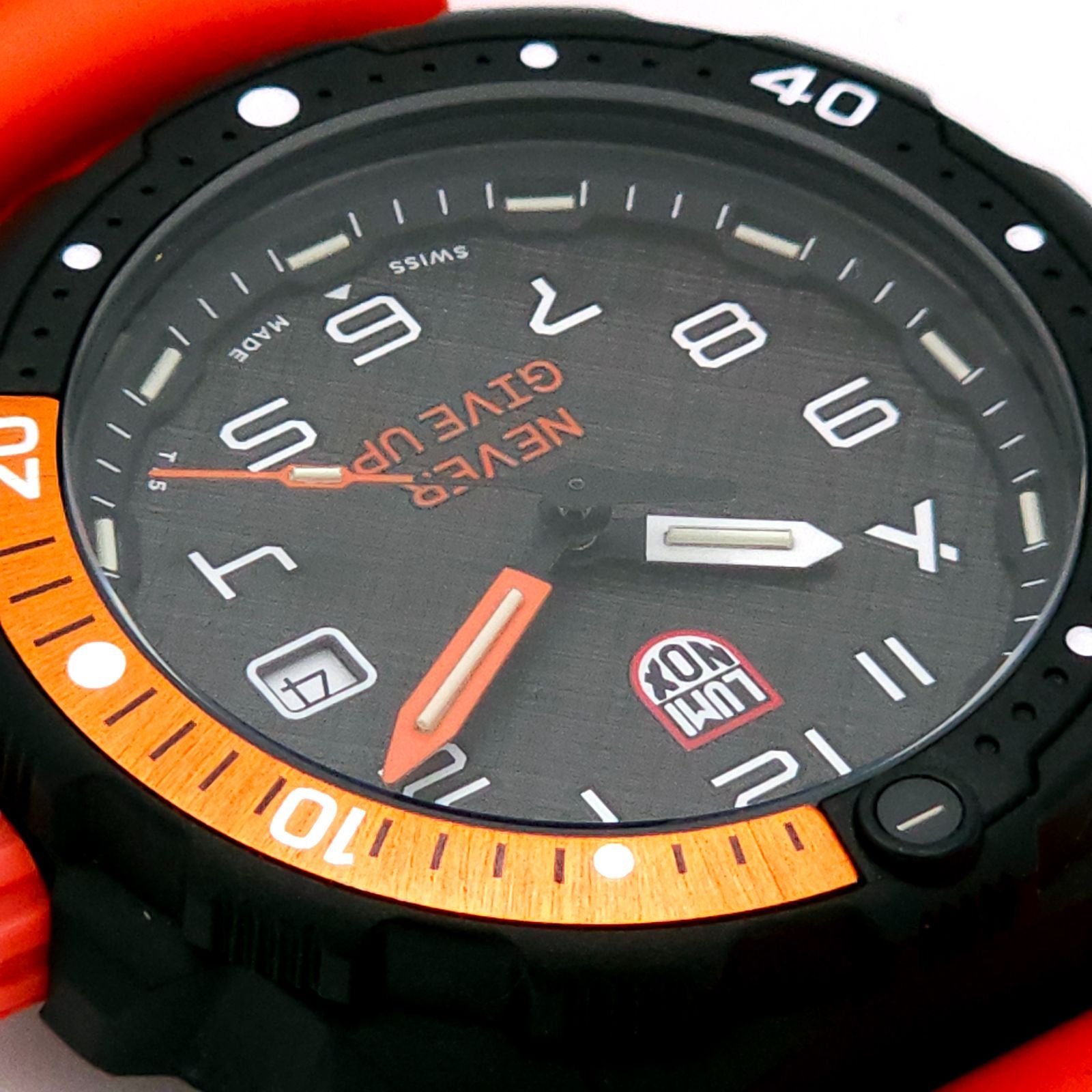 ☆極美品 LUMINOX ルミノックス Bear Gryllsコラボ 3720-1GBq H-3 LX