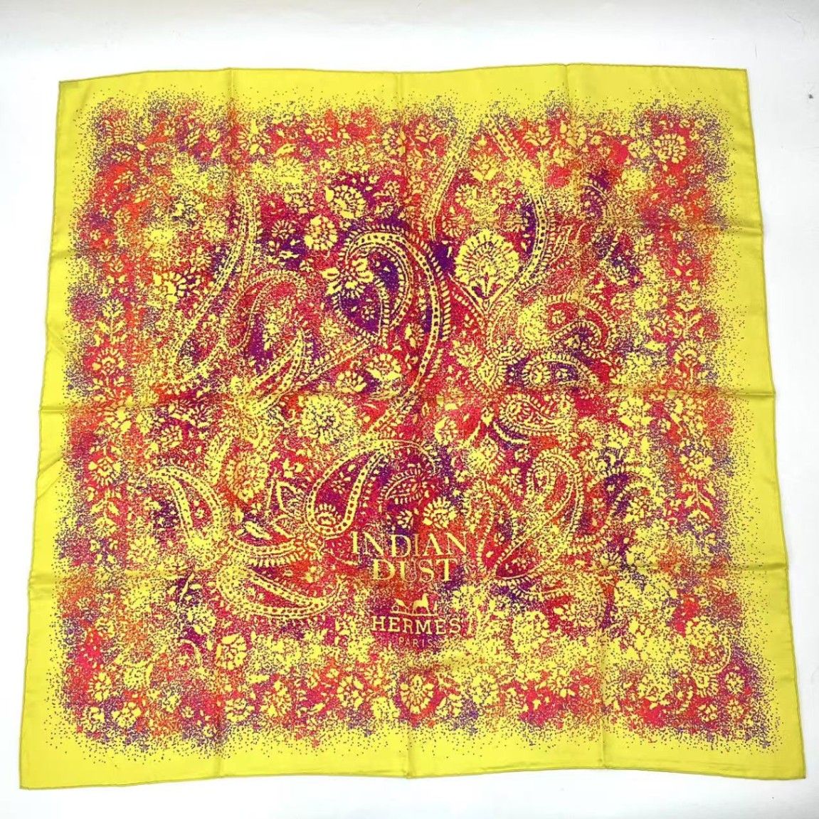 極美品 HERMES エルメス スカーフ シルク カレ90 Indian Dust イエロー