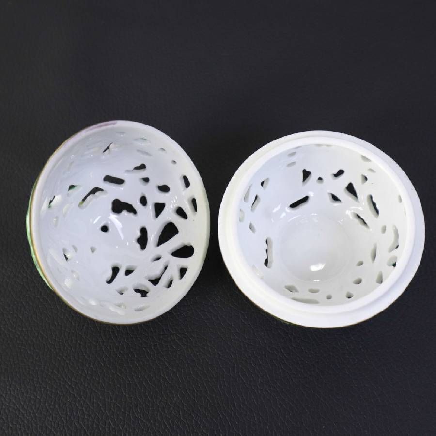 HEREND ヘレンド ファンタジー 透かしボンボン入れ 蓋物 ボンボニエール 菓子器 小物入れ 見ているだけでも楽しくなる愛らしいフィニアル（つまみ）がついた小筺のコレクション お菓子、オリーブ、ポプリ、アクセサリーなどを入れて 436v04