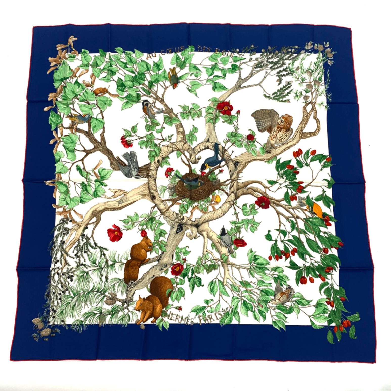 新品同様 HERMES エルメス カレ90 シルク U COEUR DES BOIS 森の中で スカーフ ネイビー