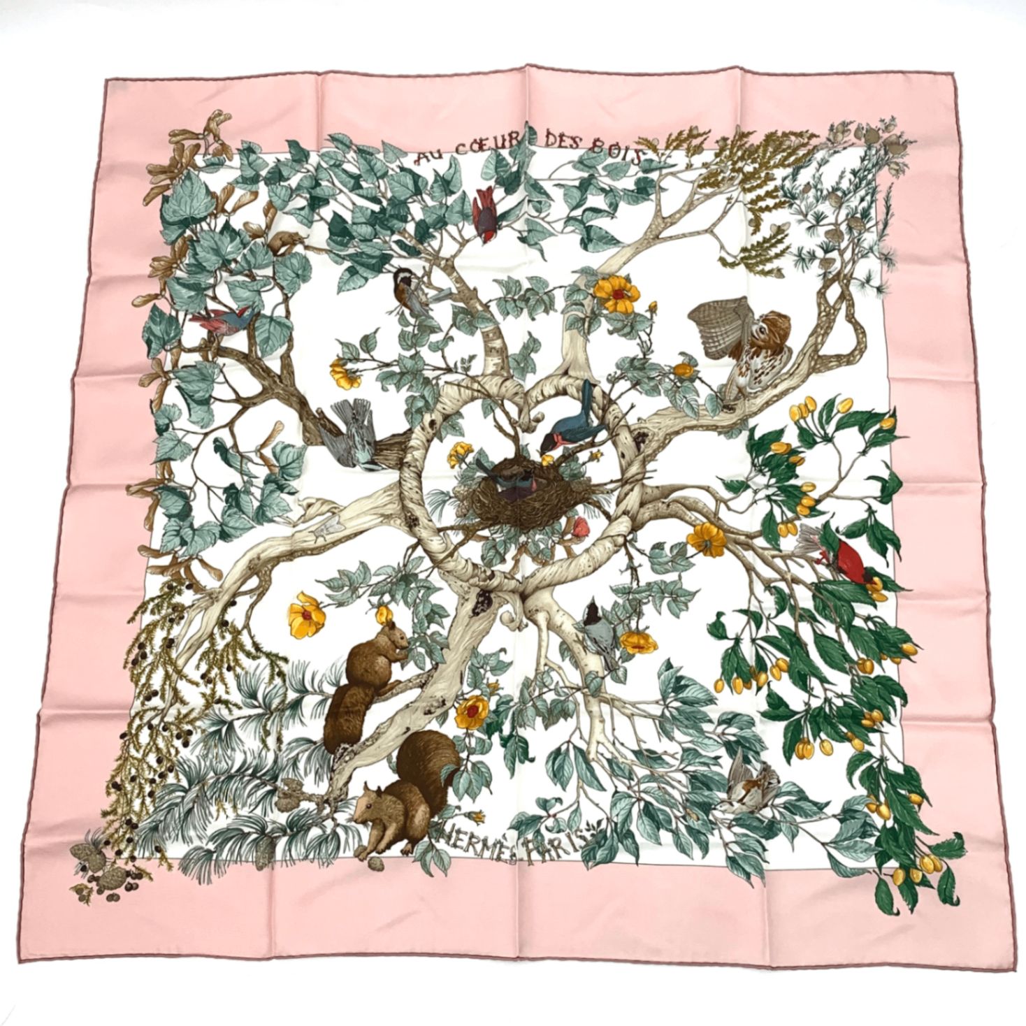 美品 HERMES エルメス カレ90 U COEUR DES BOIS 森の中で ピンク シルク100％ スカーフ