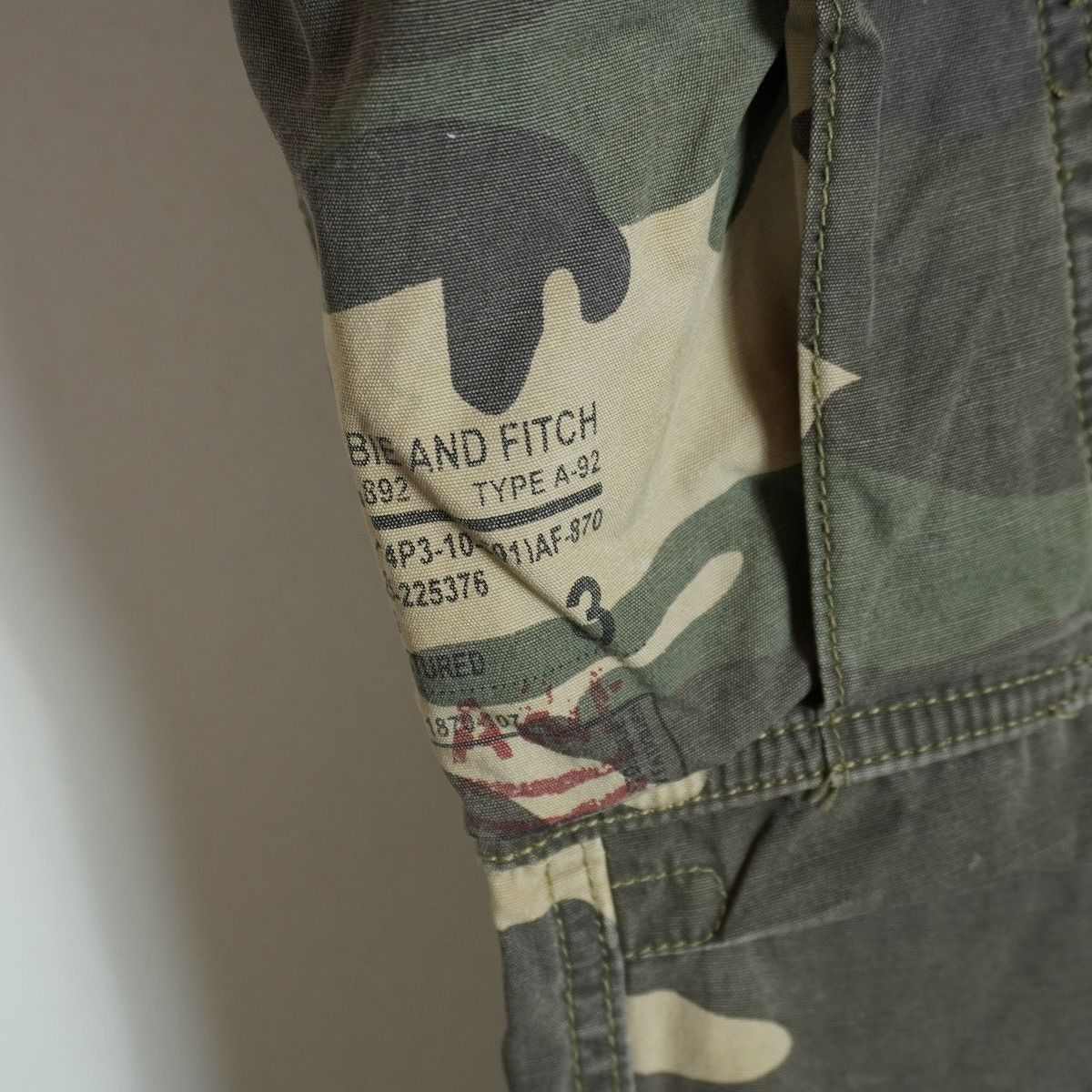 正規 Abercrombie & Fitch アバクロンビー＆フィッチ アバクロ 迷彩