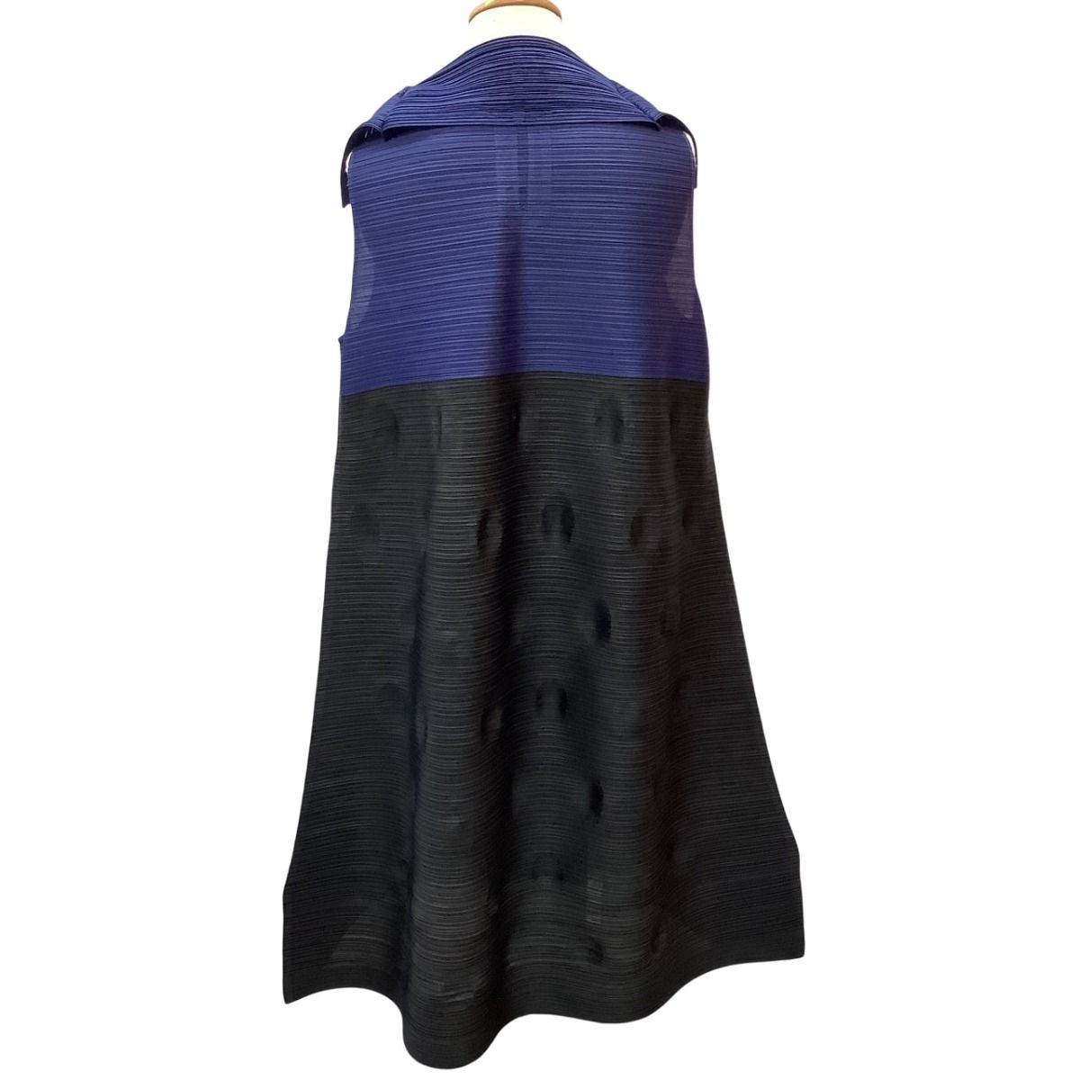 ♪♪ISSEY MIYAKE イッセイミヤケ PLEATS PLEASE 変形 サークルエンボス加工 横プリーツ ワンピース ブラック ♪♪ISSEY MIYAKE イッセイミヤケ PLEATS PLEASE 変形 サークルエンボス加工 横プリーツ ワンピース ブラック