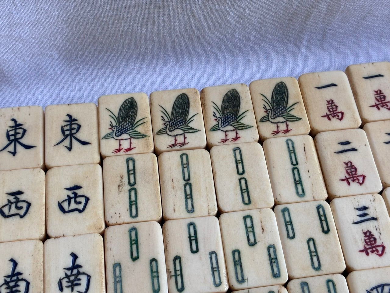 雲昌觥　伝統的な牛骨麻雀唐木箱セット 骨董🀄️】麻雀牌セット 戦前 昭和初期 中国輸入 高級背竹牌 麻雀牌 牛