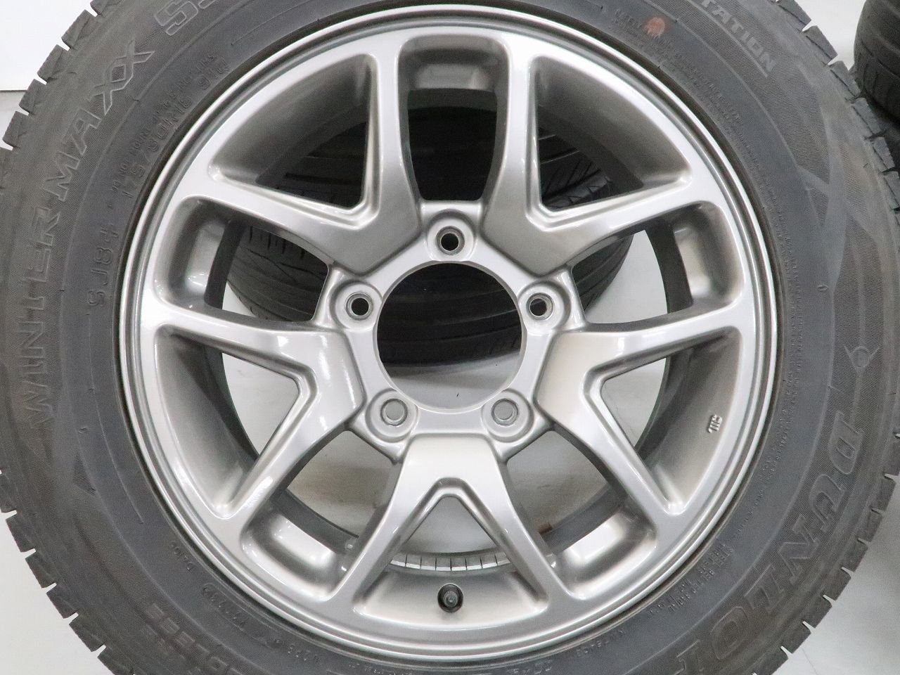 4本 スズキ JB64W ジムニー 純正 16インチ 5.5J +22 5H 139.7